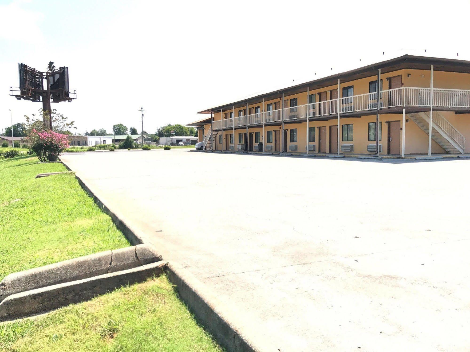 Motor Inns Of America Madisonville ภายนอก รูปภาพ