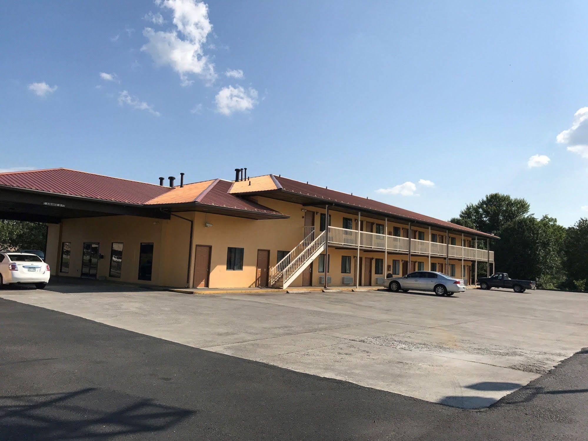 Motor Inns Of America Madisonville ภายนอก รูปภาพ
