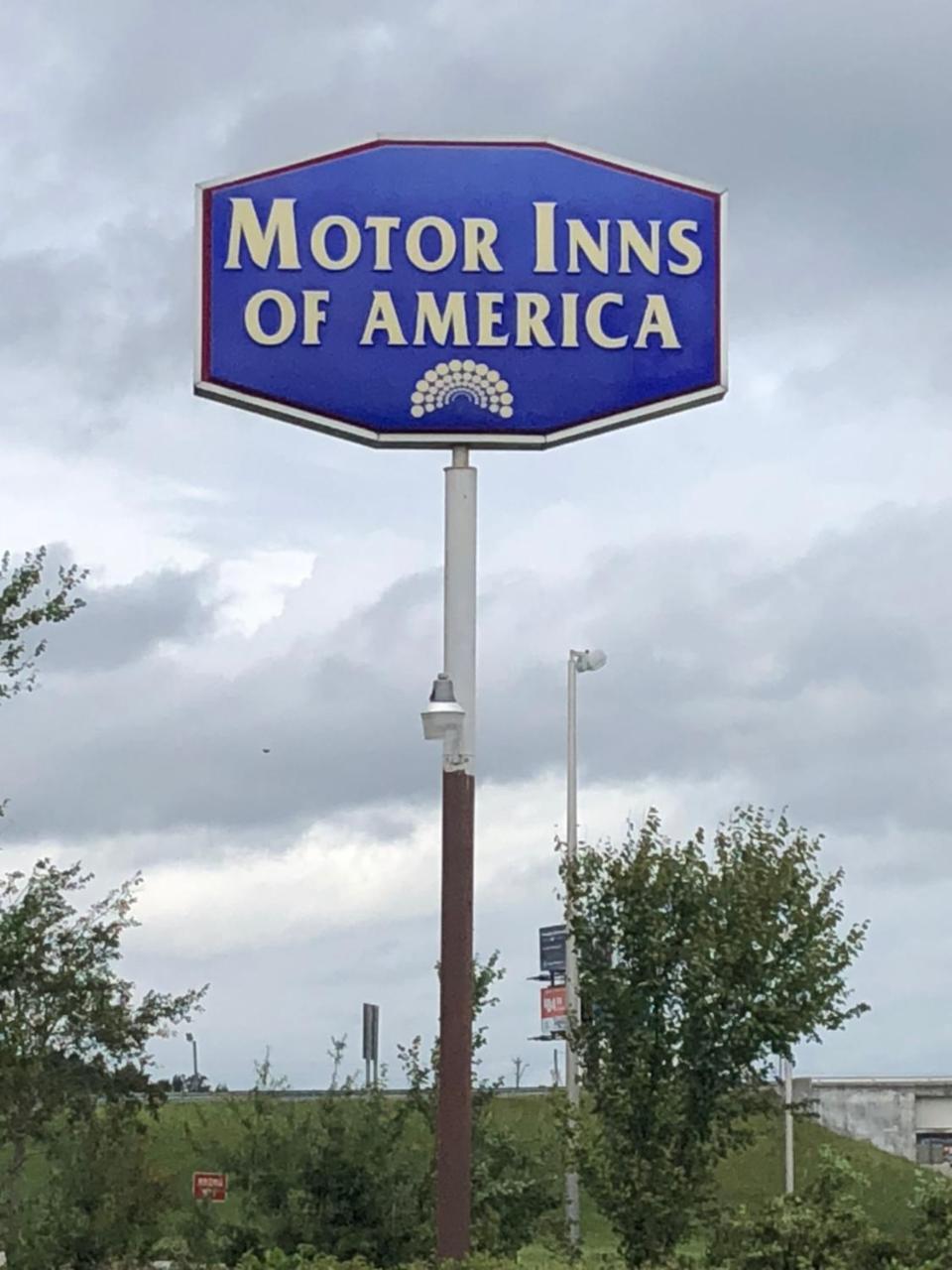 Motor Inns Of America Madisonville ภายนอก รูปภาพ